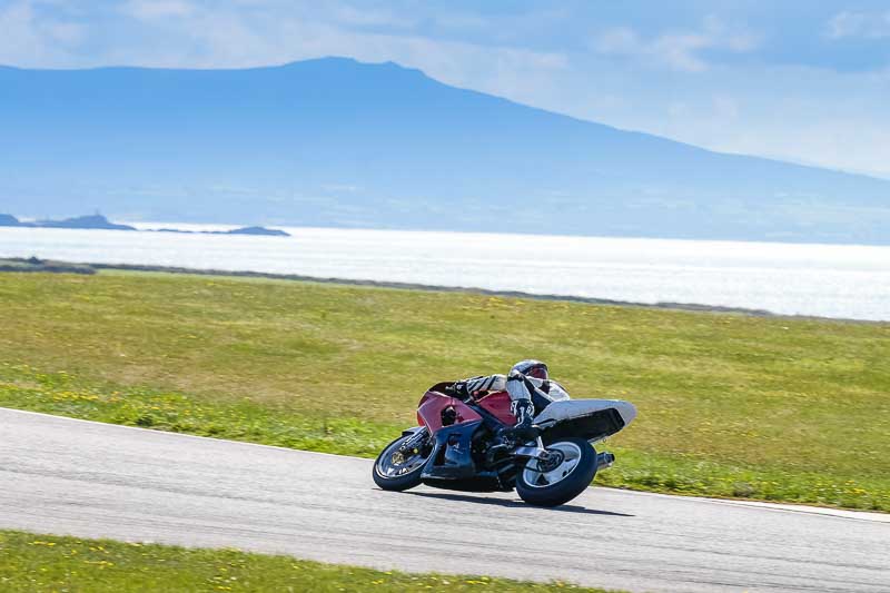 anglesey no limits trackday;anglesey photographs;anglesey trackday photographs;enduro digital images;event digital images;eventdigitalimages;no limits trackdays;peter wileman photography;racing digital images;trac mon;trackday digital images;trackday photos;ty croes